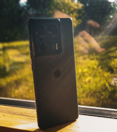 Motorola Edge 50 Ultra – Fast, Functional, and Feature-Packed