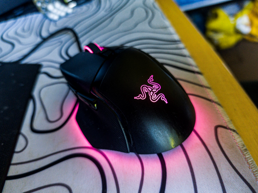 Razer Basilisk V3 – Precision Meets Comfort